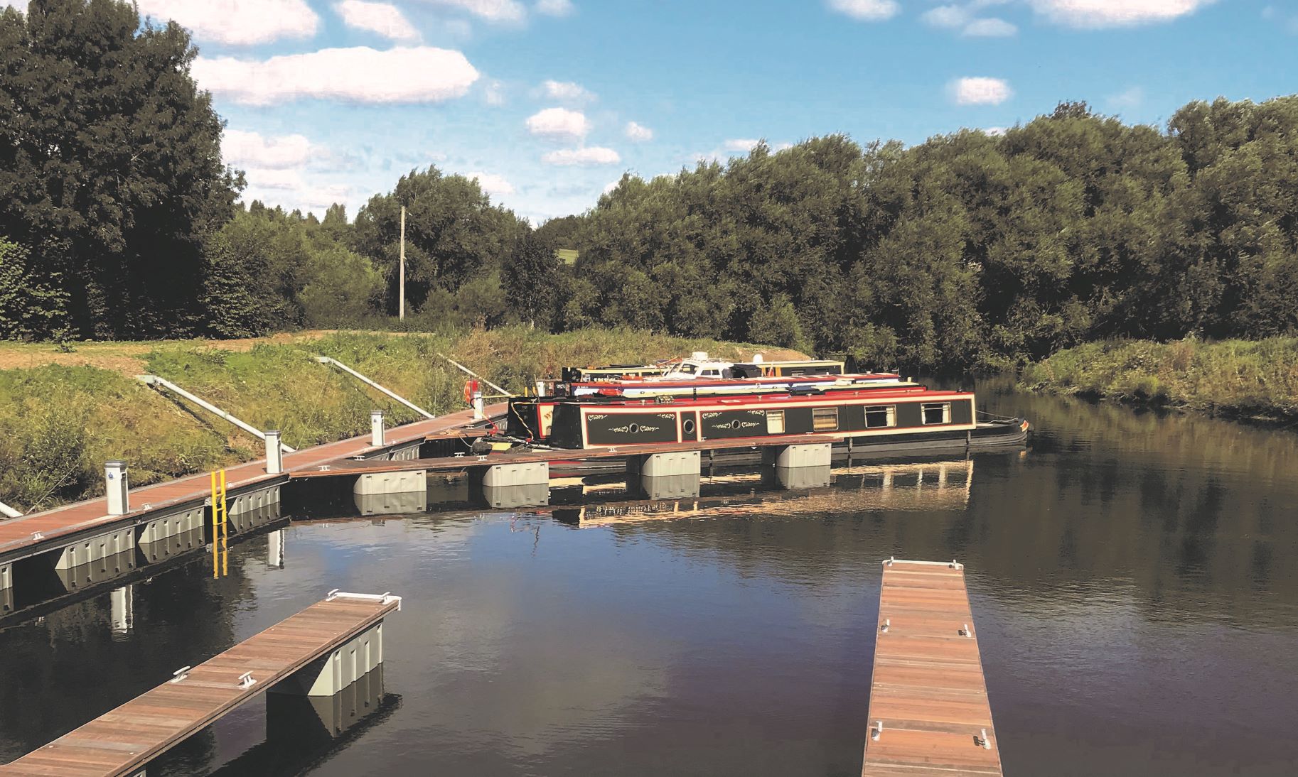 narrowboat moored on floodsafe pontoon at Forest Bank Moorings 