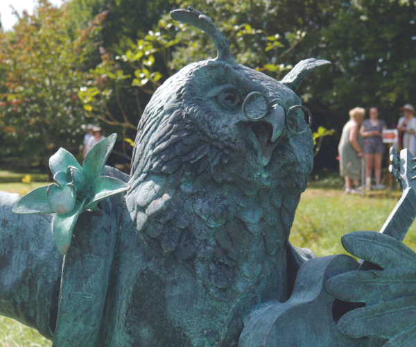 The owl and the pussycat statue at the Garden of Heroes and Villains