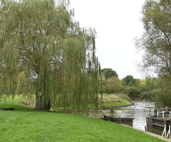 A view of Pilgrim's Lock along the River Avon